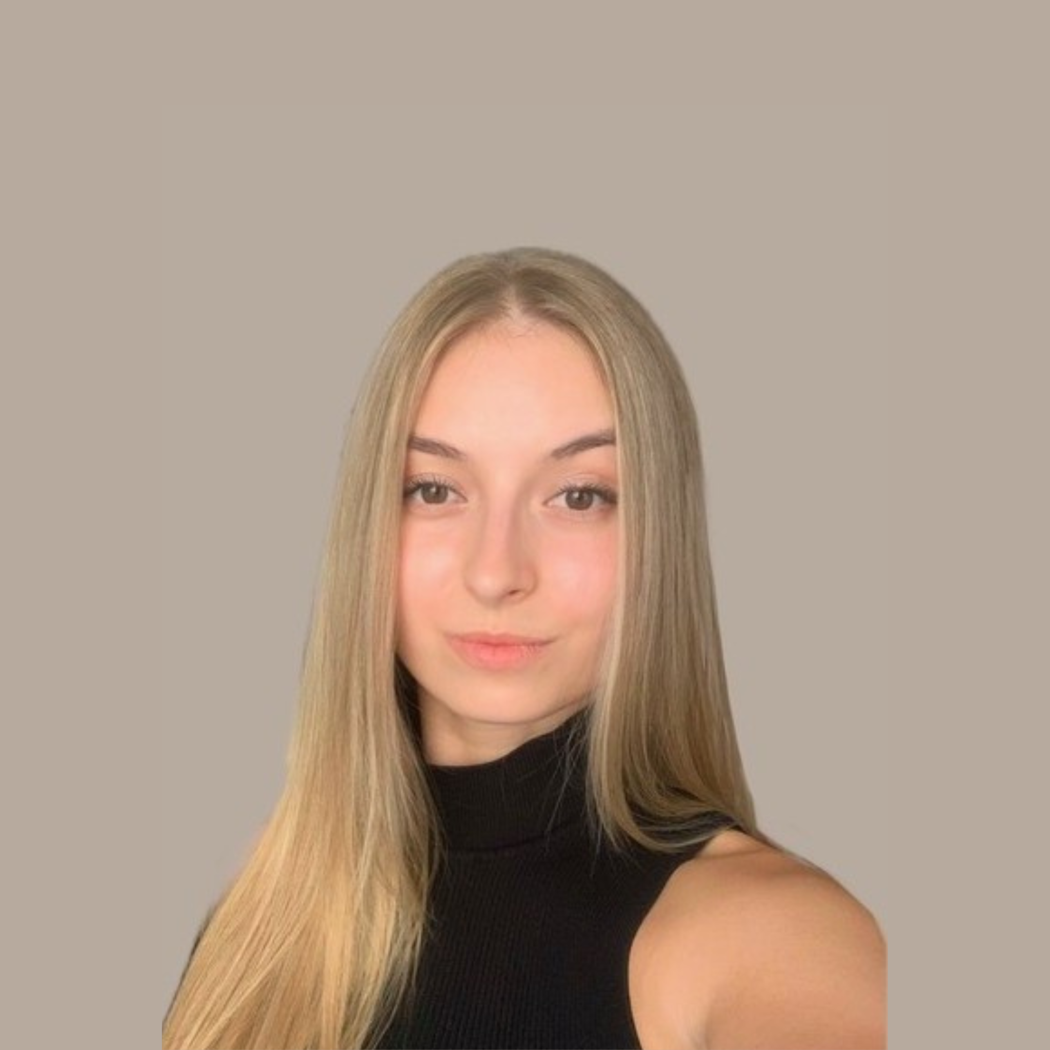 Hajszán Csenge